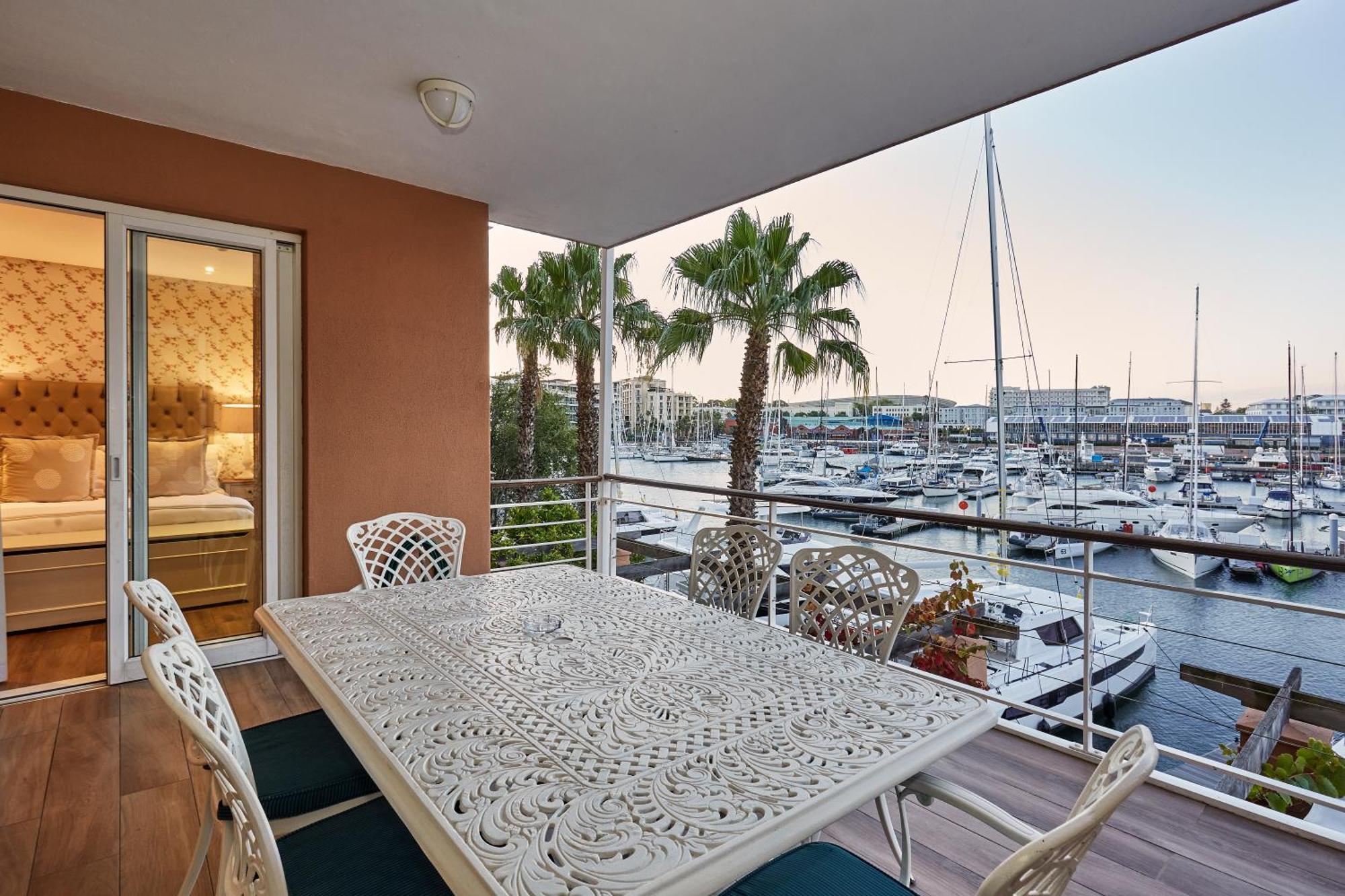 Parama 102 Cape Town Exterior photo